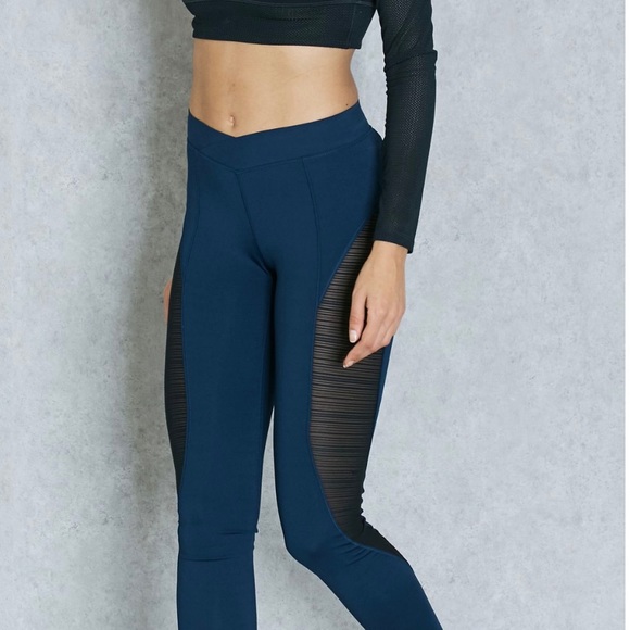 Ivy Park Navy Mesh Panel Sports Bra & Leggings Set - Picture 1 of 6